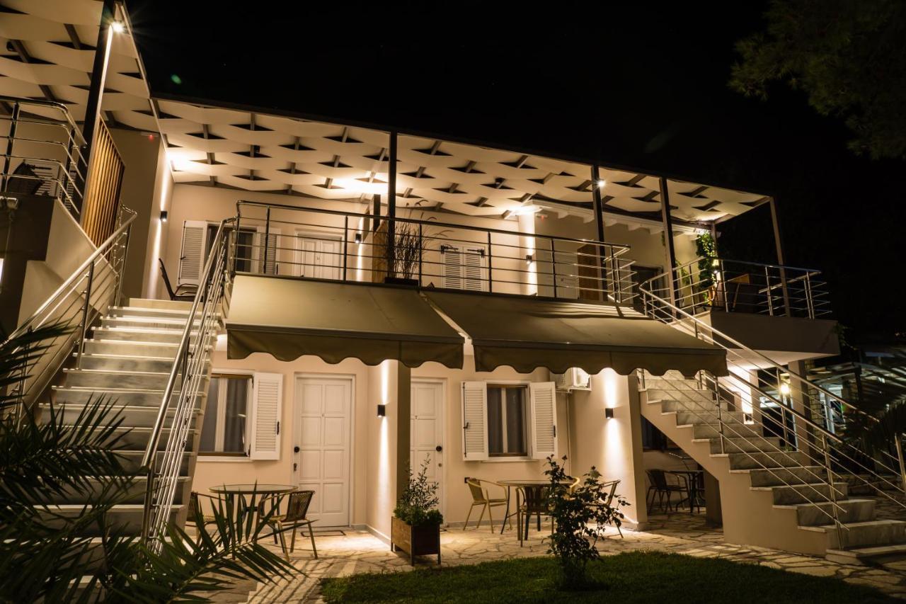 Flisvos Seaside Apartments Ligia Exterior foto